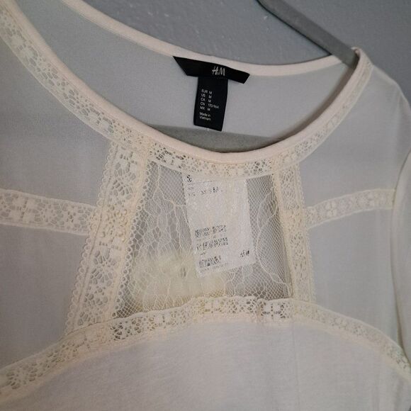 H&M Women's T-Shirt Size Medium - Picture 2 of 5